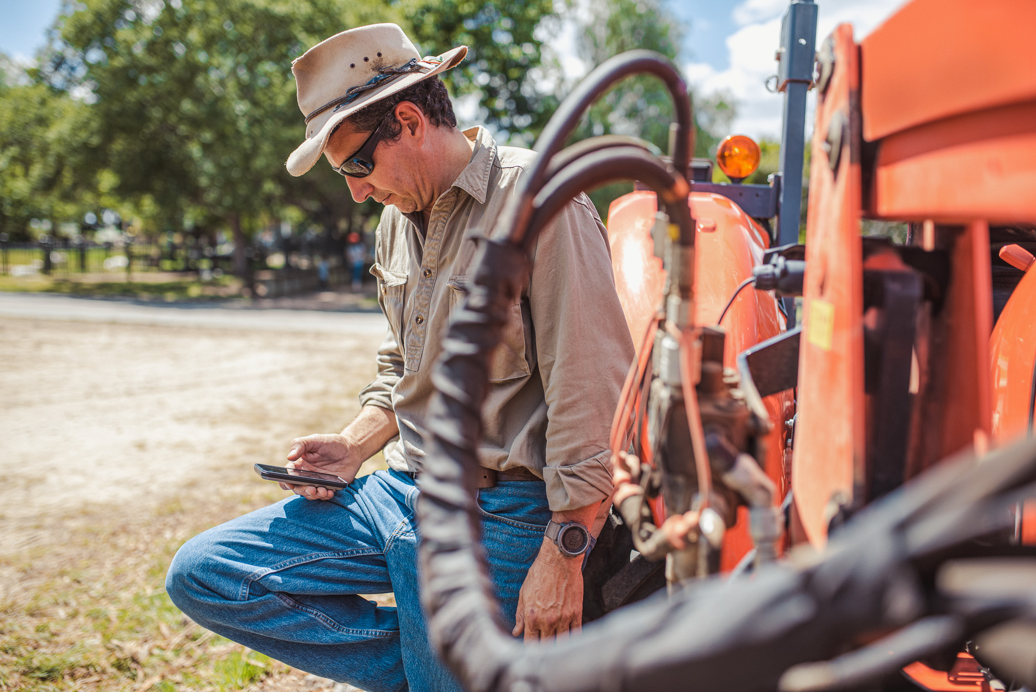 Farmer recording his timesheets on AgriSmart's iOS app